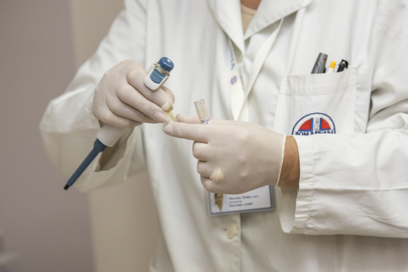 infirmerie-RAMATUELLE-min_person-white-care-medicine-health-laboratory-917211-pxhere.com